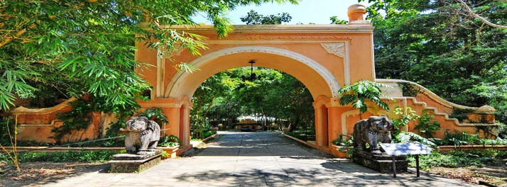 Tuli Tiger Resort - Kanha National Park 01.jpg